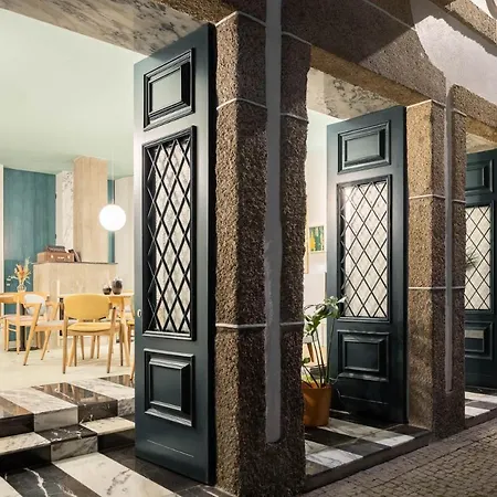 Covelo - The Original And 2* Amarante