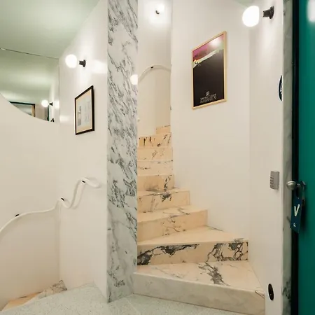 Hotel Covelo - The Original And