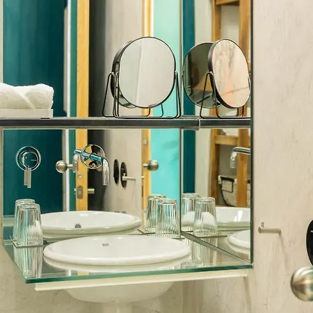 Hotel Covelo - The Original And