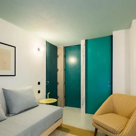 Hotel Covelo - The Original And