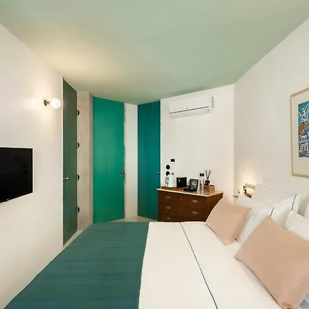 Covelo - The Original And 2* Amarante