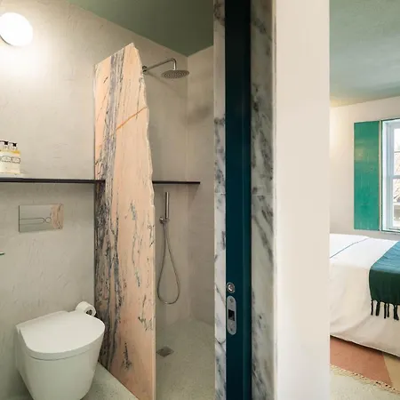 Hotel Covelo - The Original And