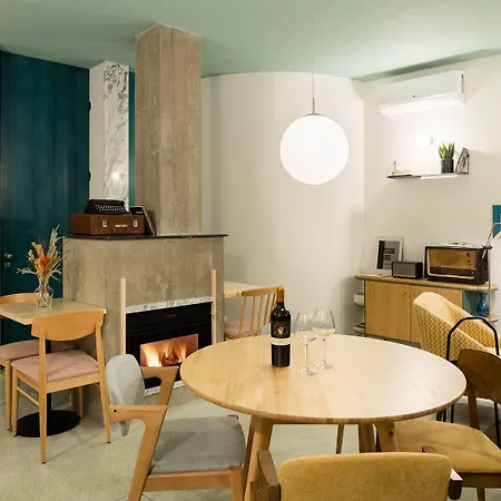 Hotel Covelo - The Original And