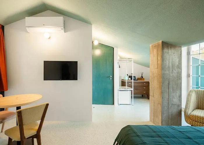 Hotel Covelo - The Original And