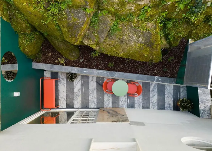 Covelo - The Original And Hotel