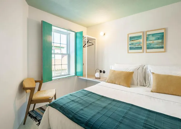 Covelo - The Original And 2* Amarante