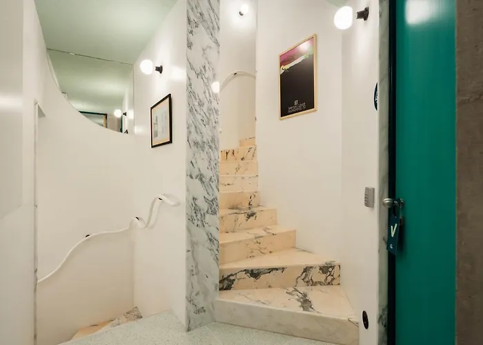 Hotel Covelo - The Original And