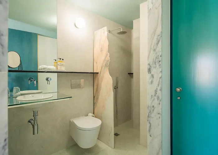 Hotel Covelo - The Original And 2*