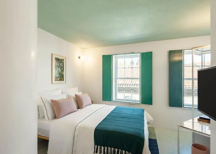 Covelo - The Original And Hotel