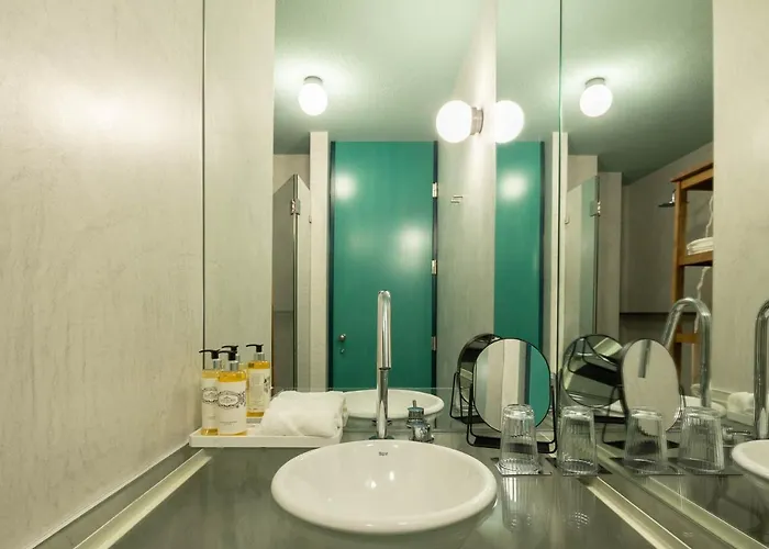 Covelo - The Original And Hotel